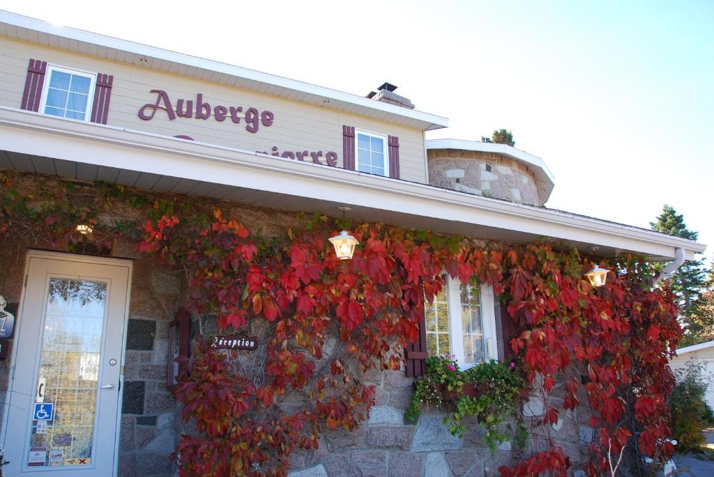 Auberge La Rosepierre Bistro Henri Grandes-Bergeronnes Ngoại thất bức ảnh